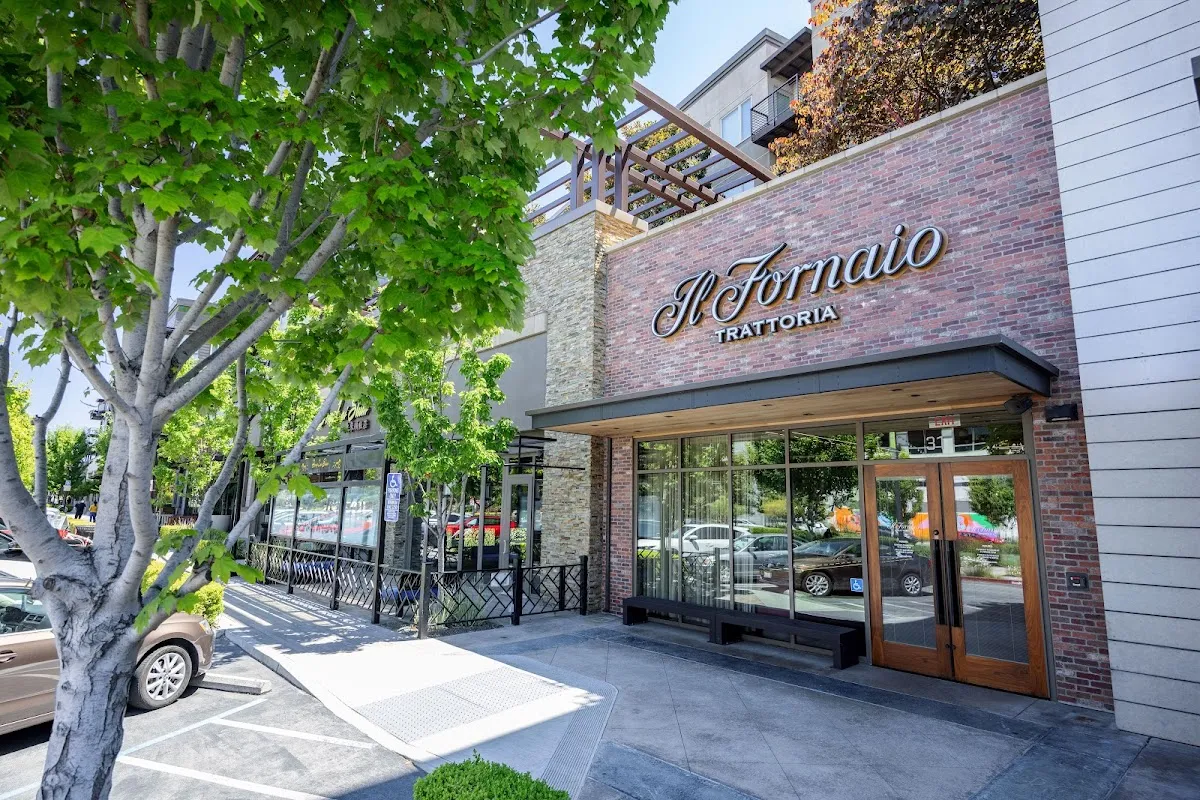 Il Fornaio at Garden Court Hotel — lounge in University Avenue / Downtown, Palo Alto